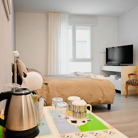 Cozy Studio Downtown Apartment Bassano del Grappa Ngoại thất bức ảnh