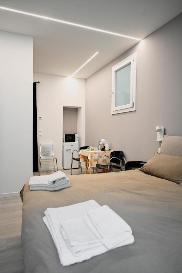 Cozy Studio Downtown Apartment Bassano del Grappa Ngoại thất bức ảnh